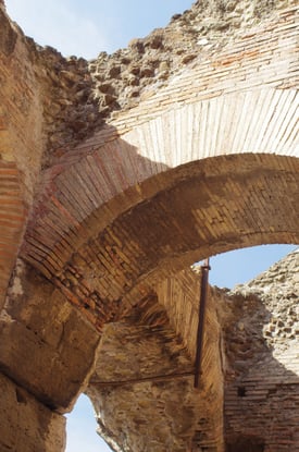 colunas e aboboras, estrutura utilizada na construção do coliseu de Roma