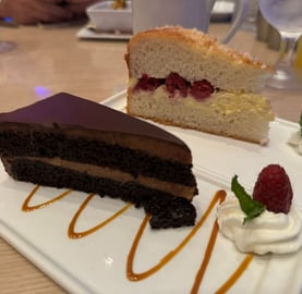Dining on the Wonder of the Seas