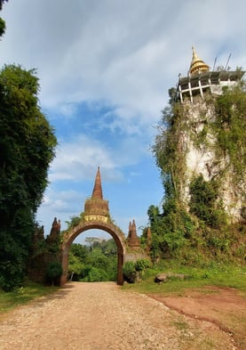 khao na nai luang dharma park surat thani