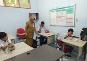 Pembelajaran Autisme SLB Negeri Colomadu