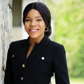 a black woman in evaluation consulting