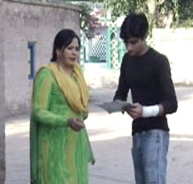 Naghman Saleem During Shoot of TV Drama (Sala Bara Nirala 2007) with actress Amina Khan