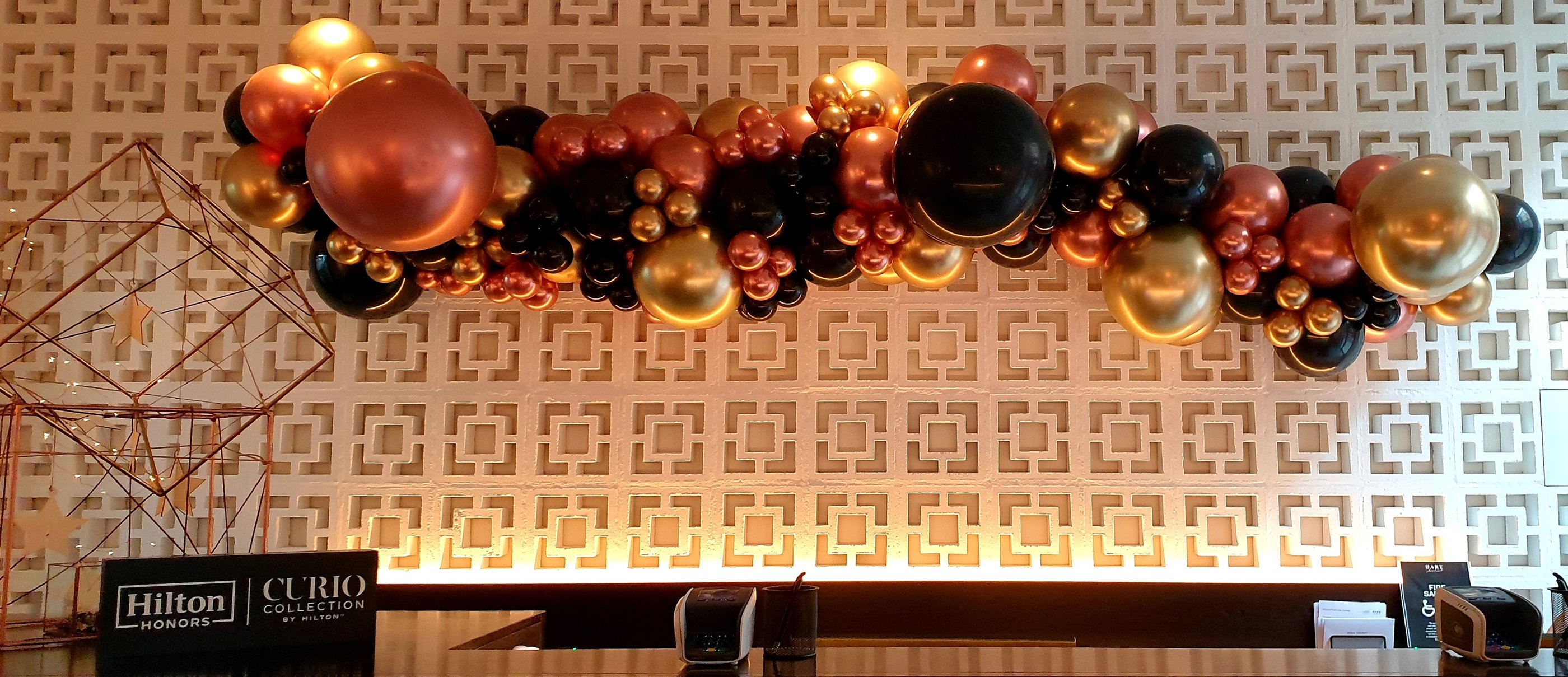 balloons garland for Hilton hotel London