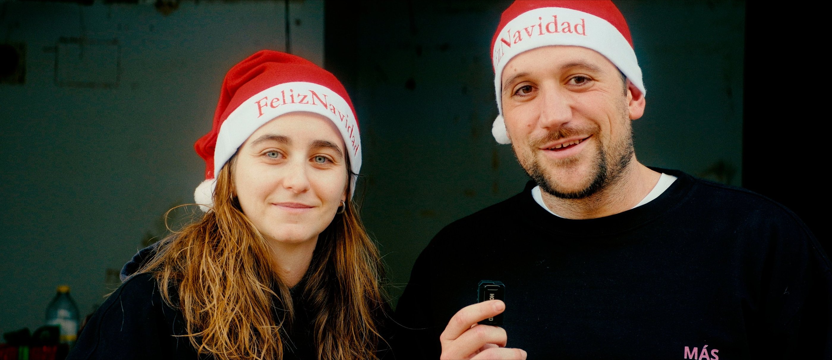 Voluntarios en valencia por la dana en navidad