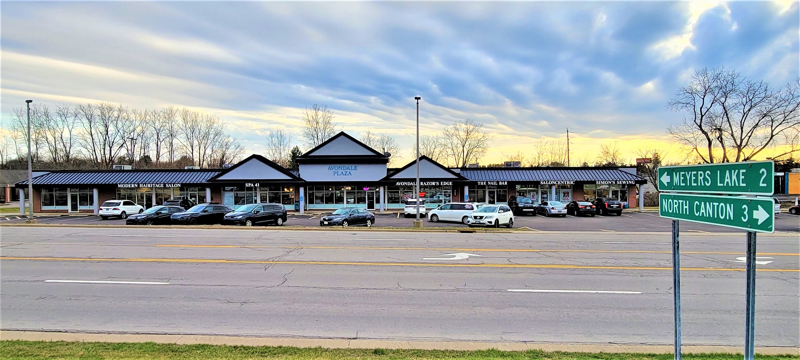 Avondale Plaza in Canton  Sold and leased by jerry blake