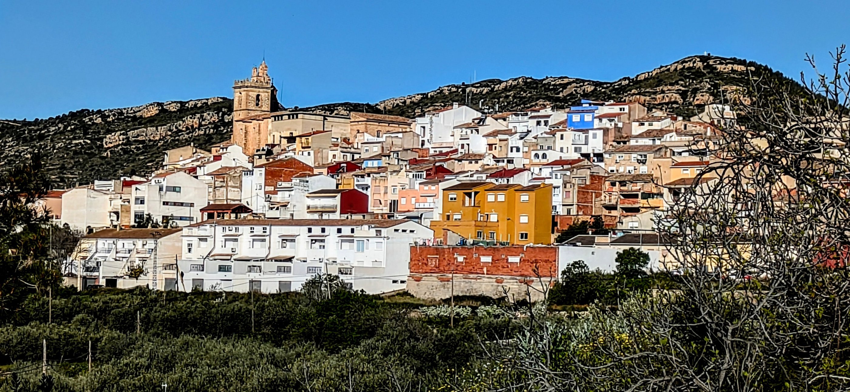 Village de Villar Del Arzobispo en Espagne ou est fabriqué l'huile d'olive lagrima de oro