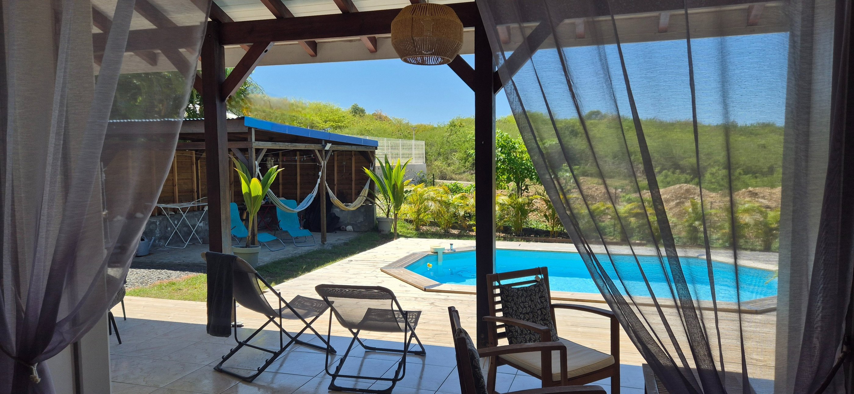vue depuis la terrasse de la villa jolan
