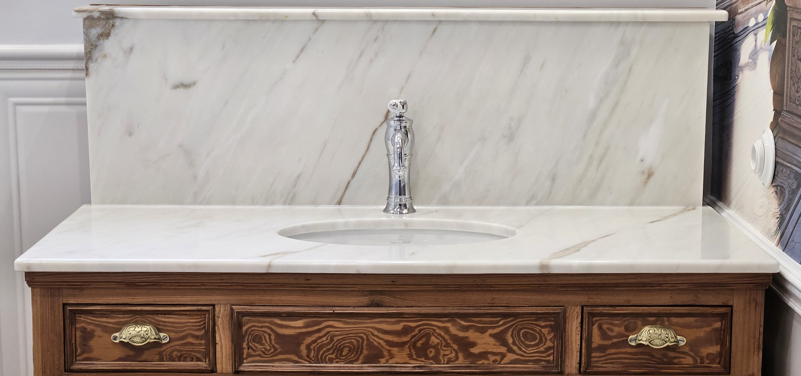 Plan vasque en marbre Estremoz