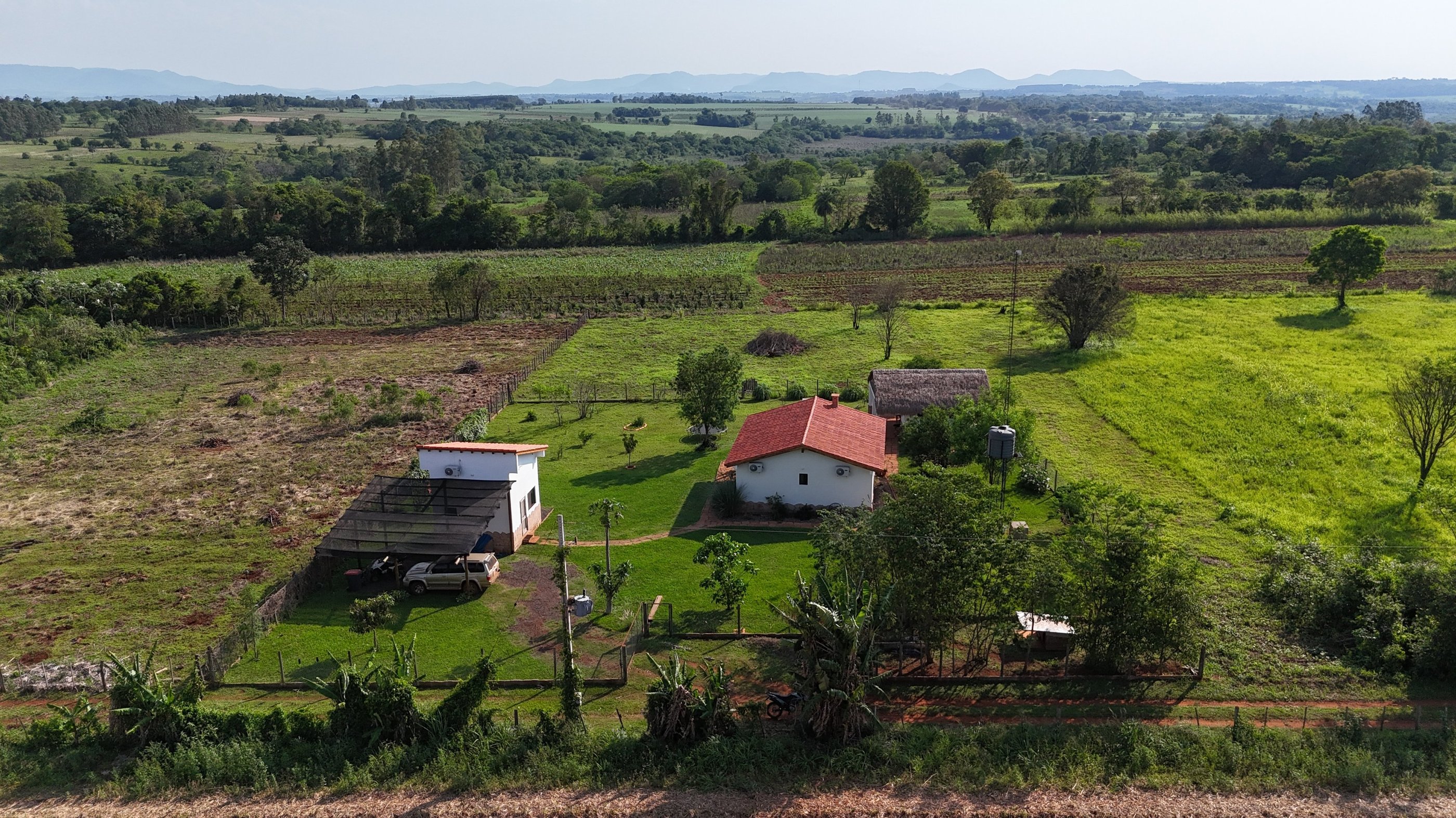 Anwesen in Arroyo Moroti, Nähe Independencia – Grundstück mit drei Gebäuden, Wald & Weitsicht
