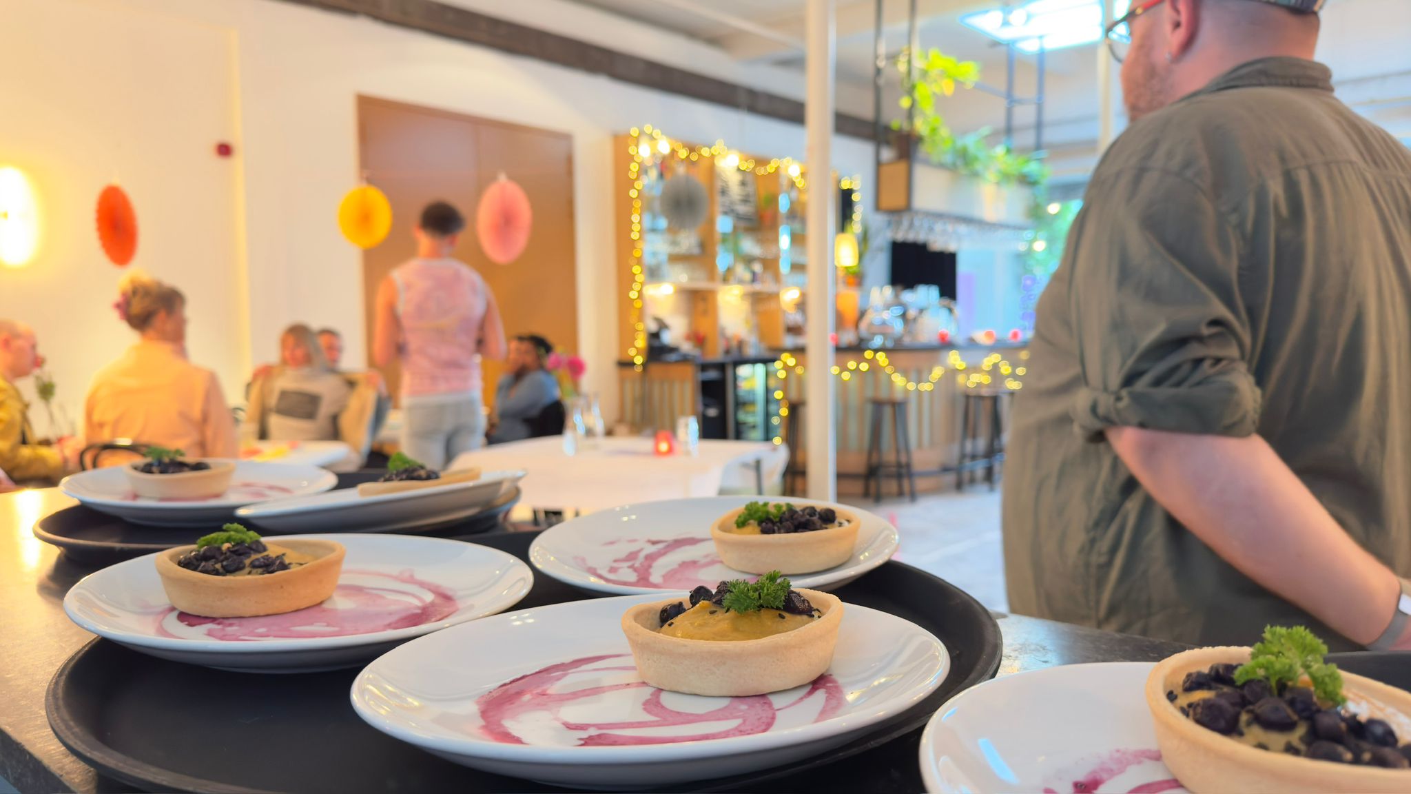 Queertopia vegan dinner 