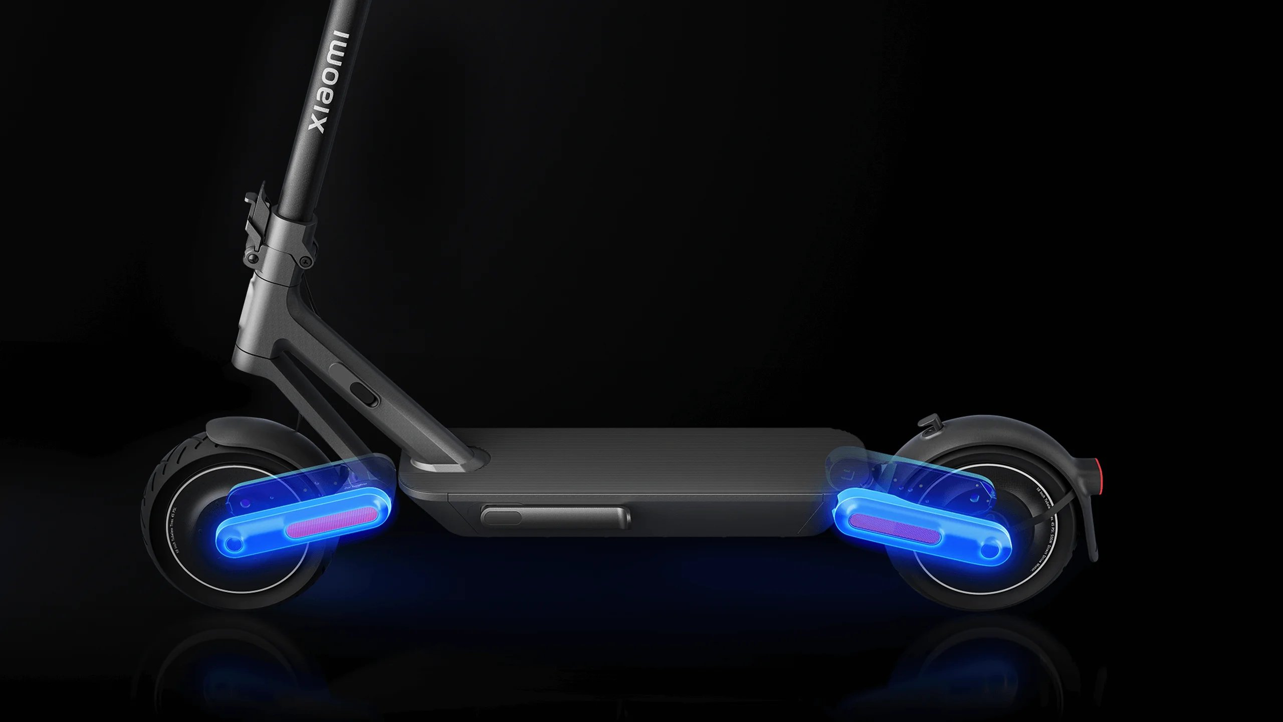 a scooter with a blue light on it