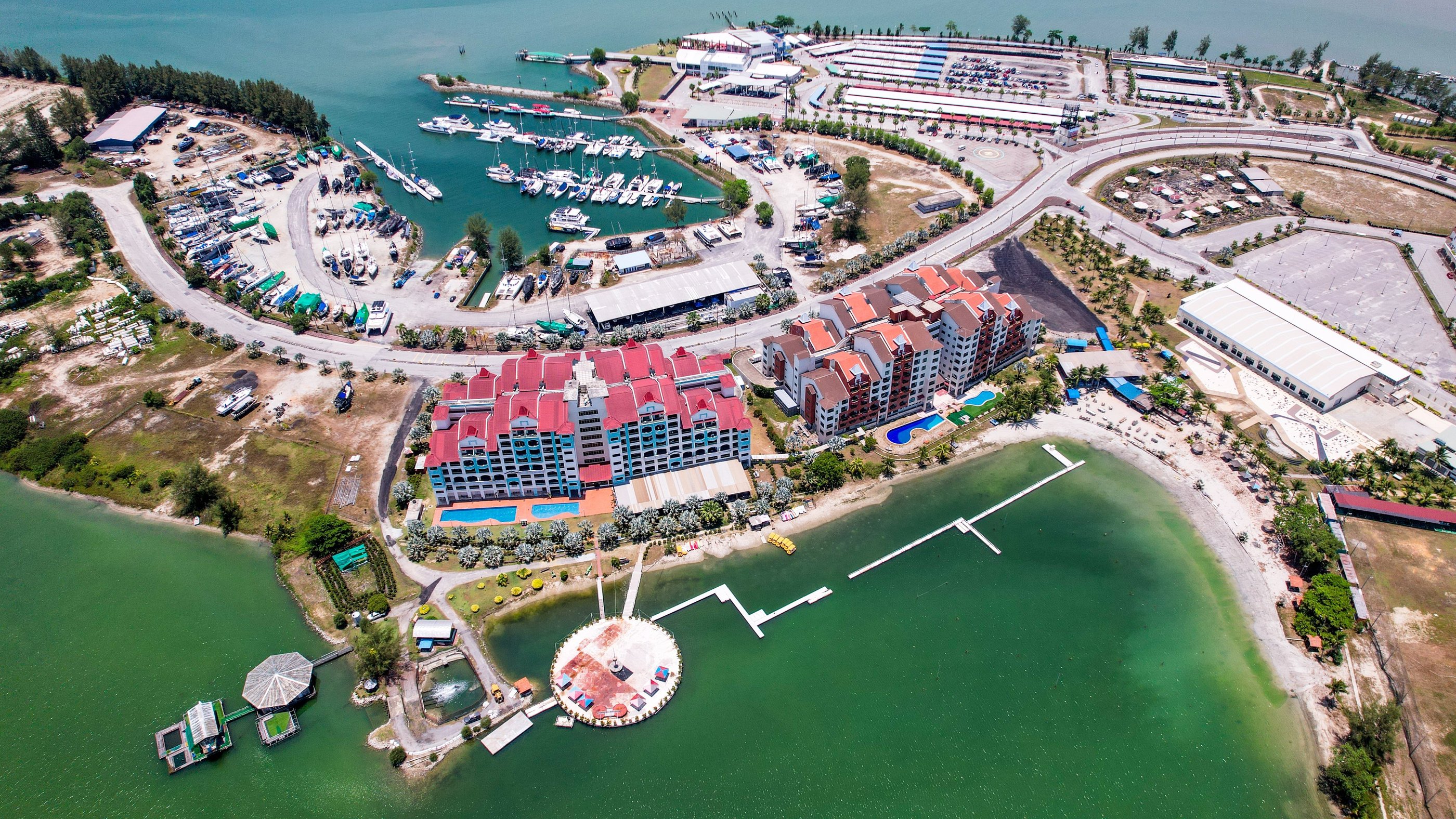 anylodge at marina island pangkor