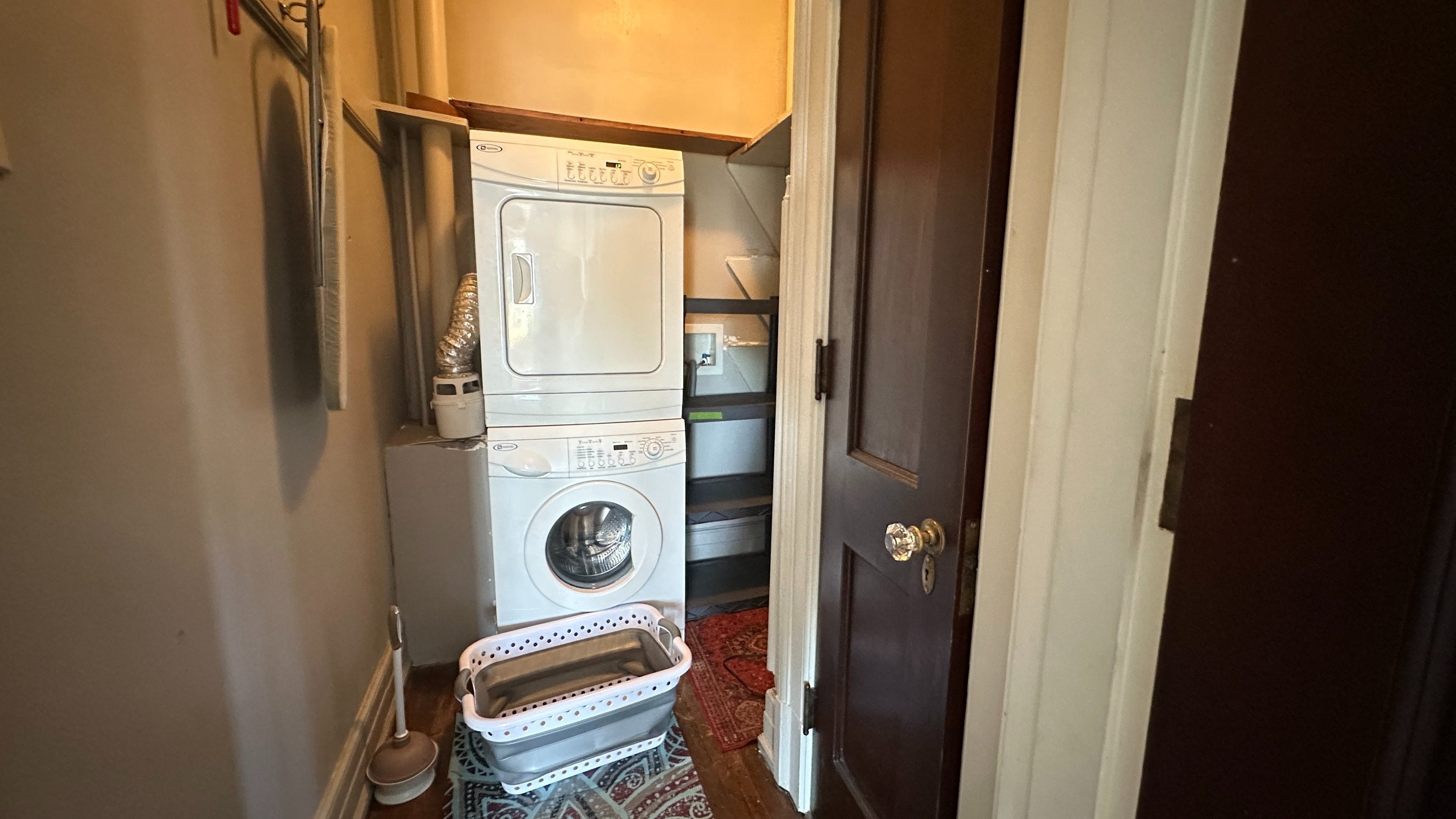 washer and dryer 2123 rivermont apartments