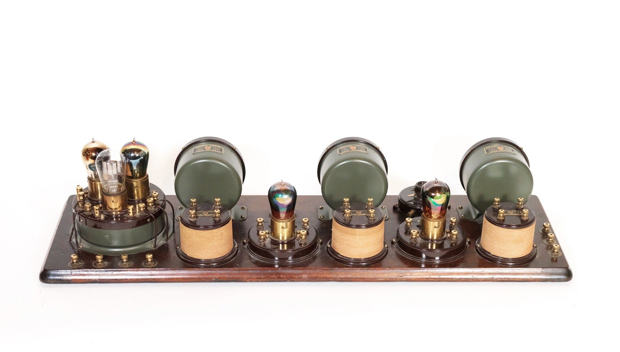 Model-10-4340-Radiodyne-Rear