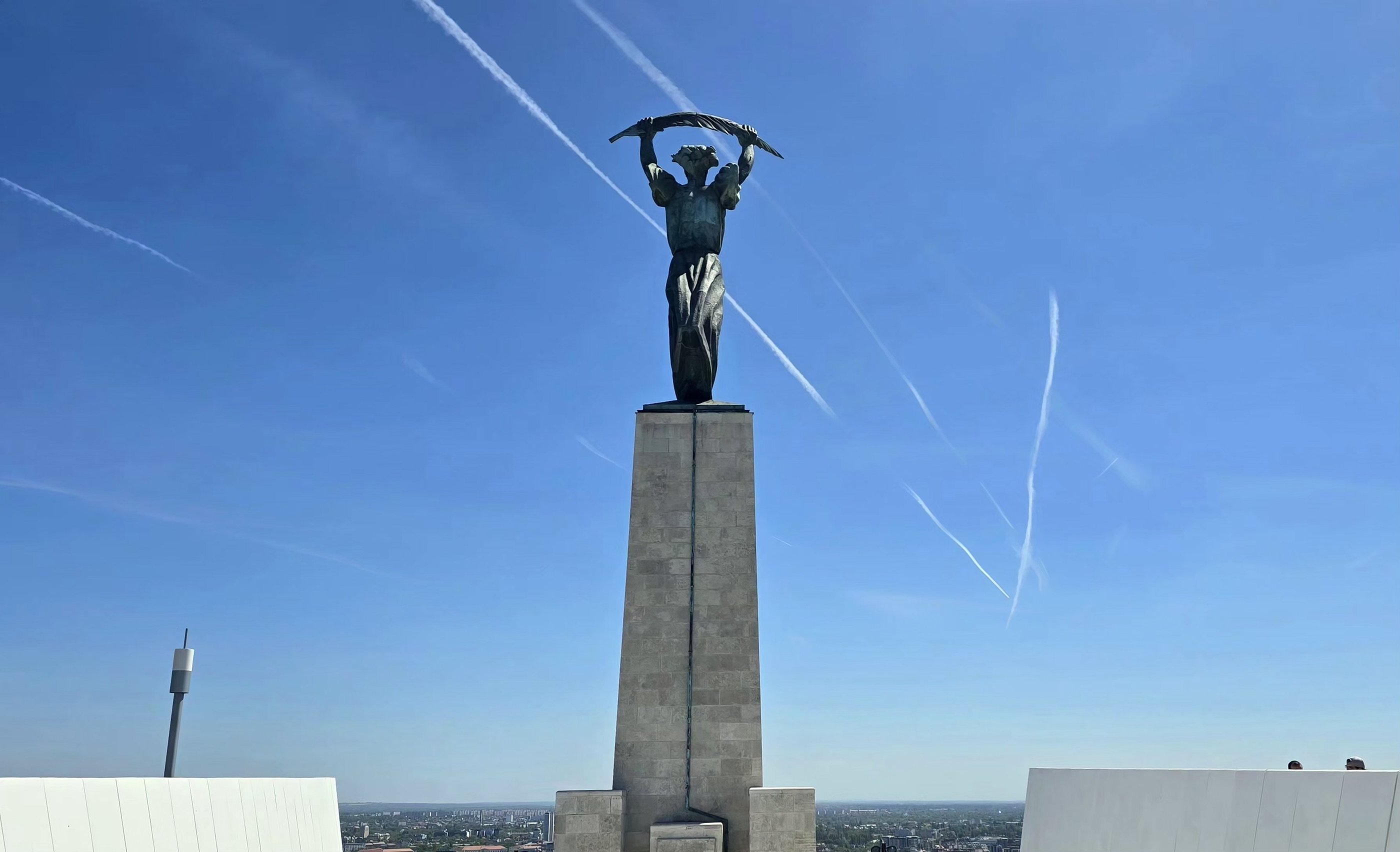Pomnik Wolności na szczycie Góry Gellerta w Budapeszcie