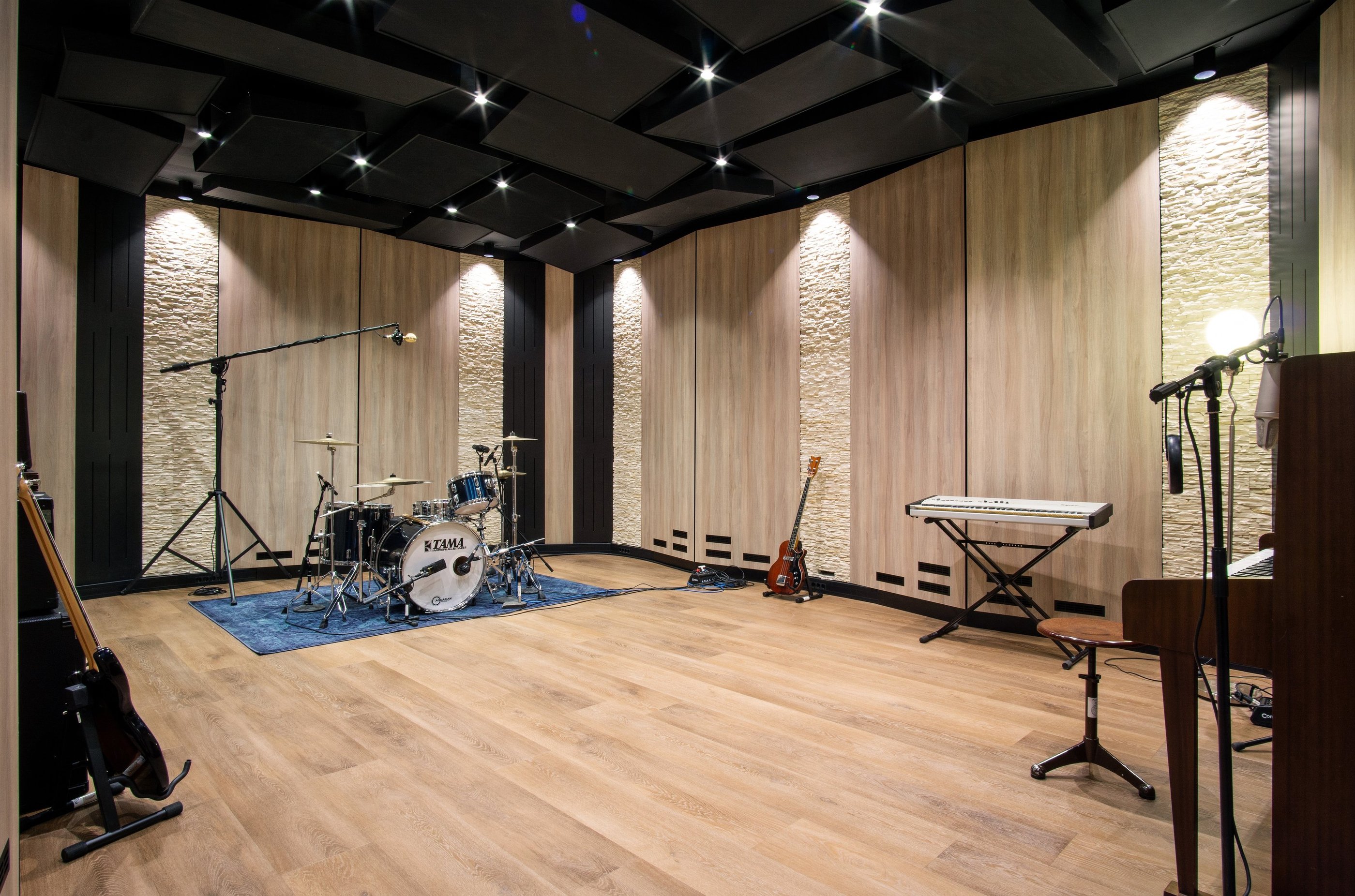 Photo by Jonas Krivickas