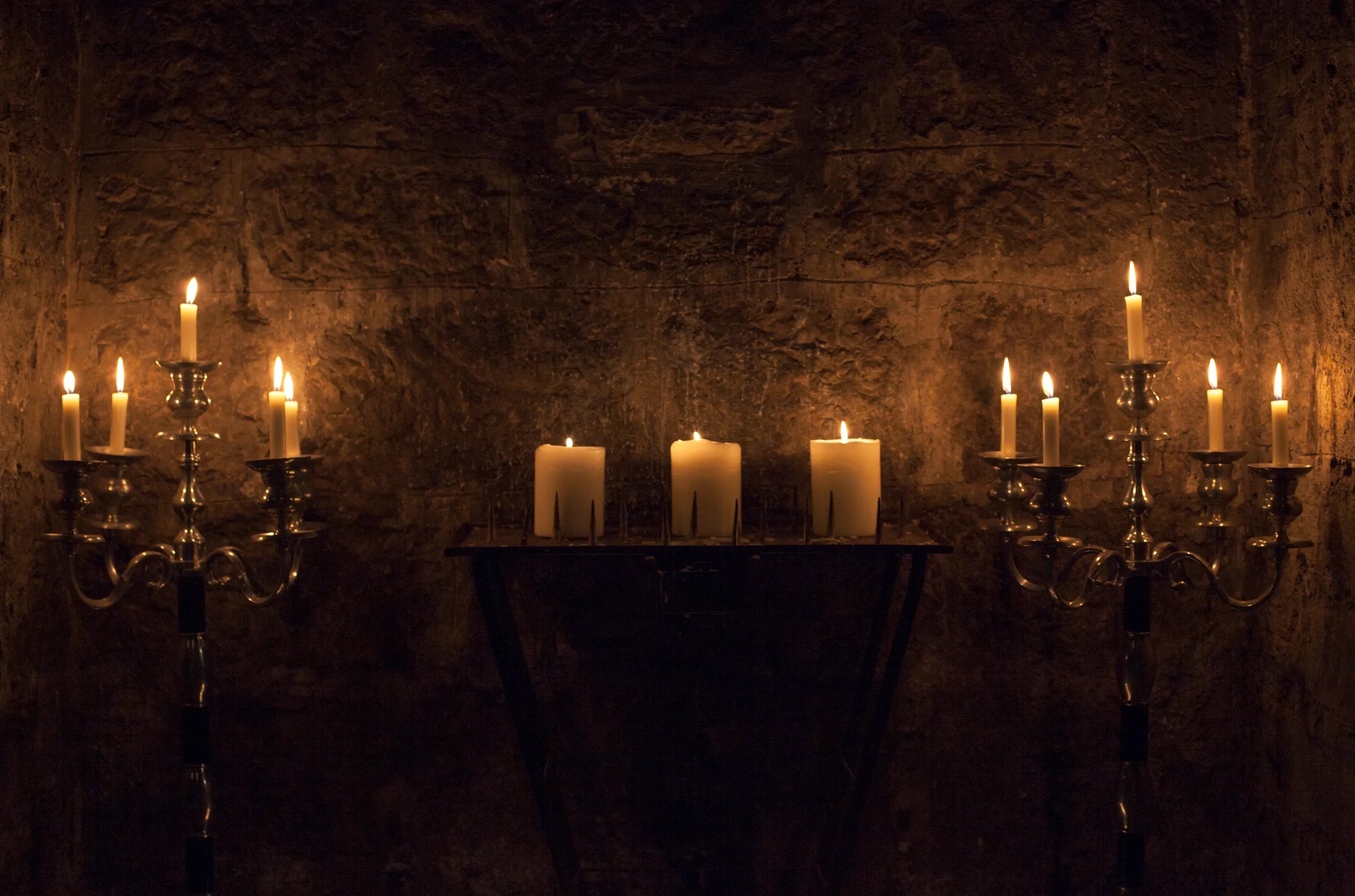 Candle accents Header Image