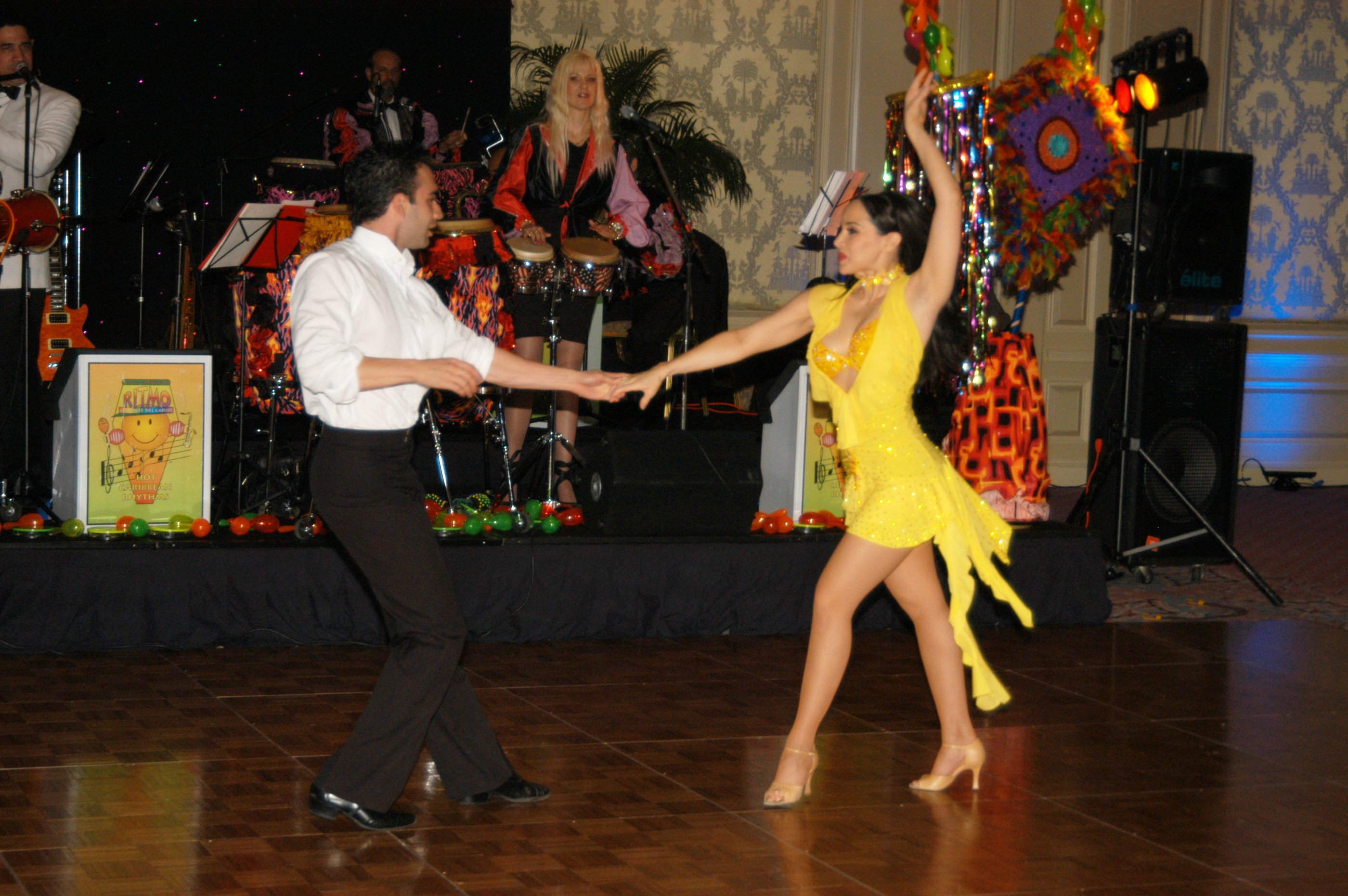 Get Ready to Dance! Introducing BAILA CON RITMO! – The Ultimate Interactive Latin Dance Showdown