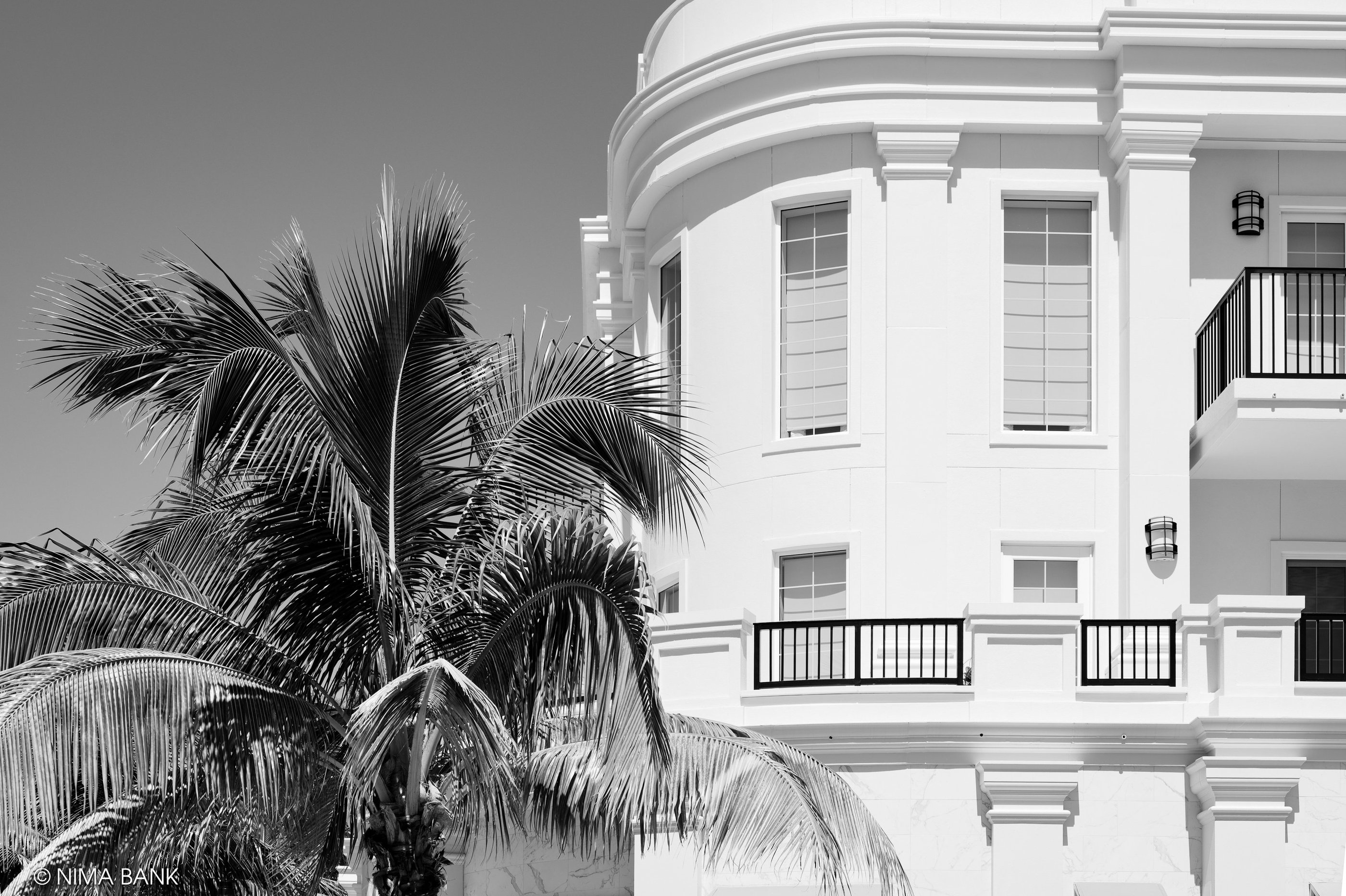 bright white building and windows on 5th avenue naples florida