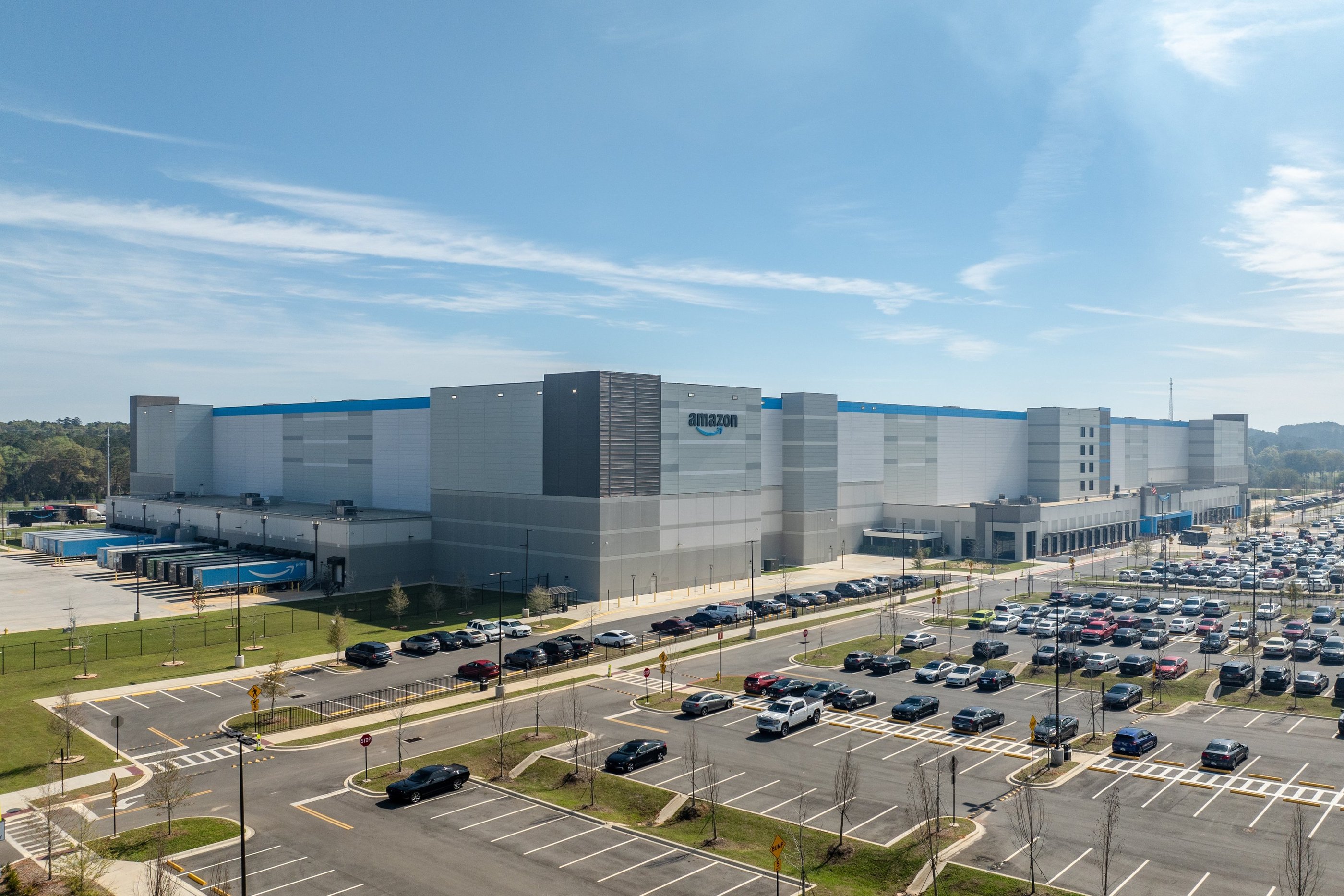 Drone image of Amazon building located in Tallahassee