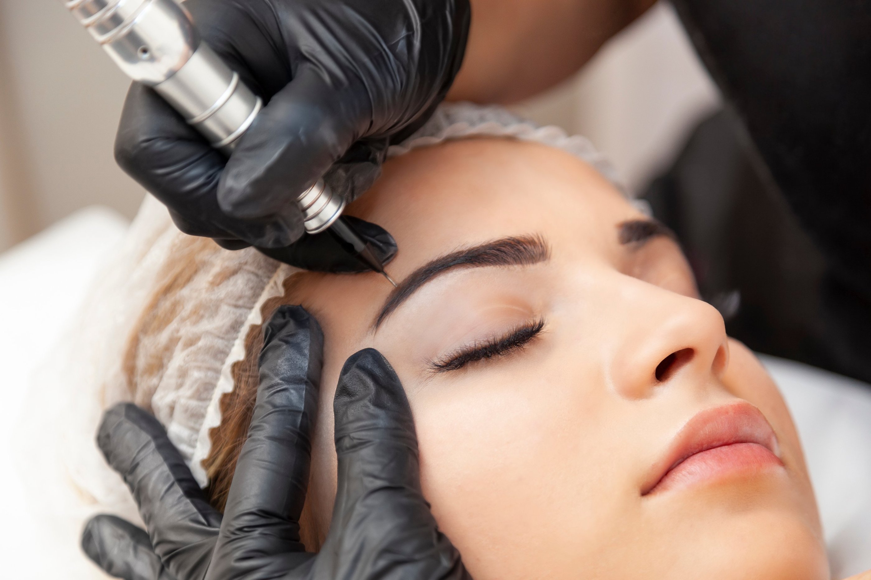 tatouage sourcils