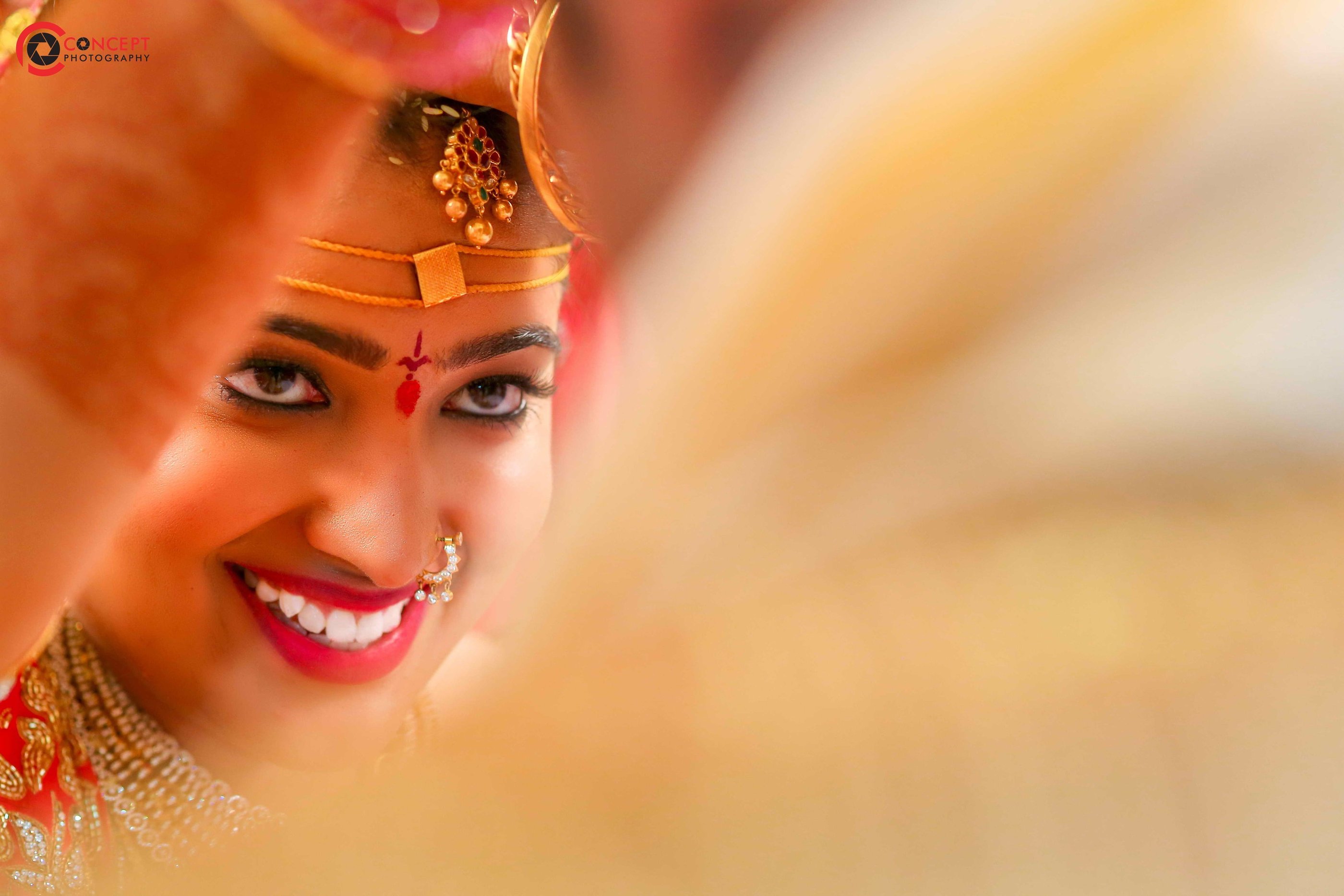 Wedding woman in a traditional indian wedding dress
