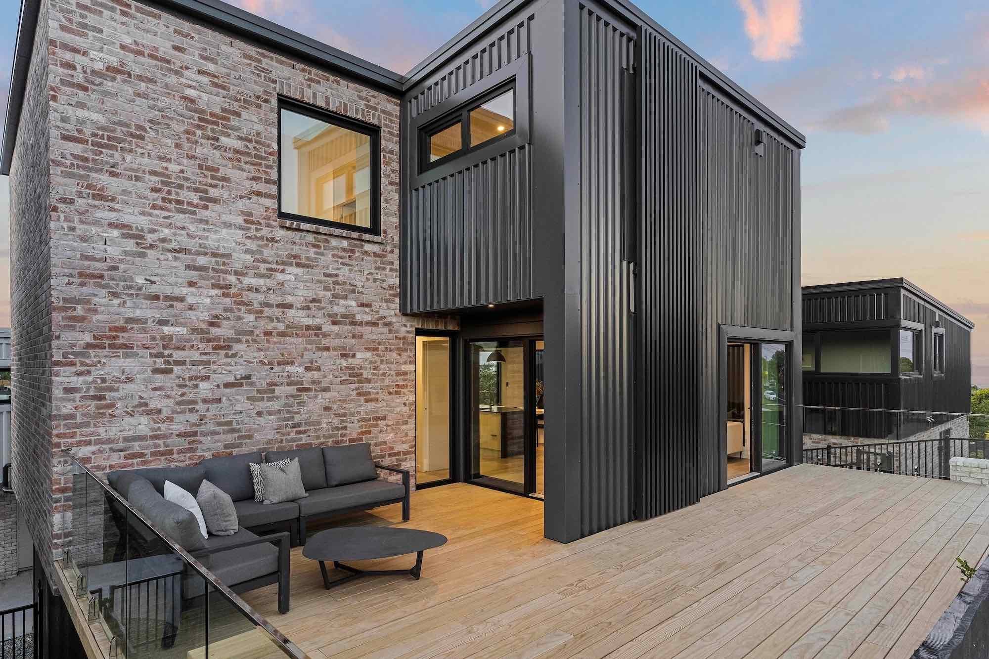 Townhouse exterior and deck - Highend Homes Auckland builder