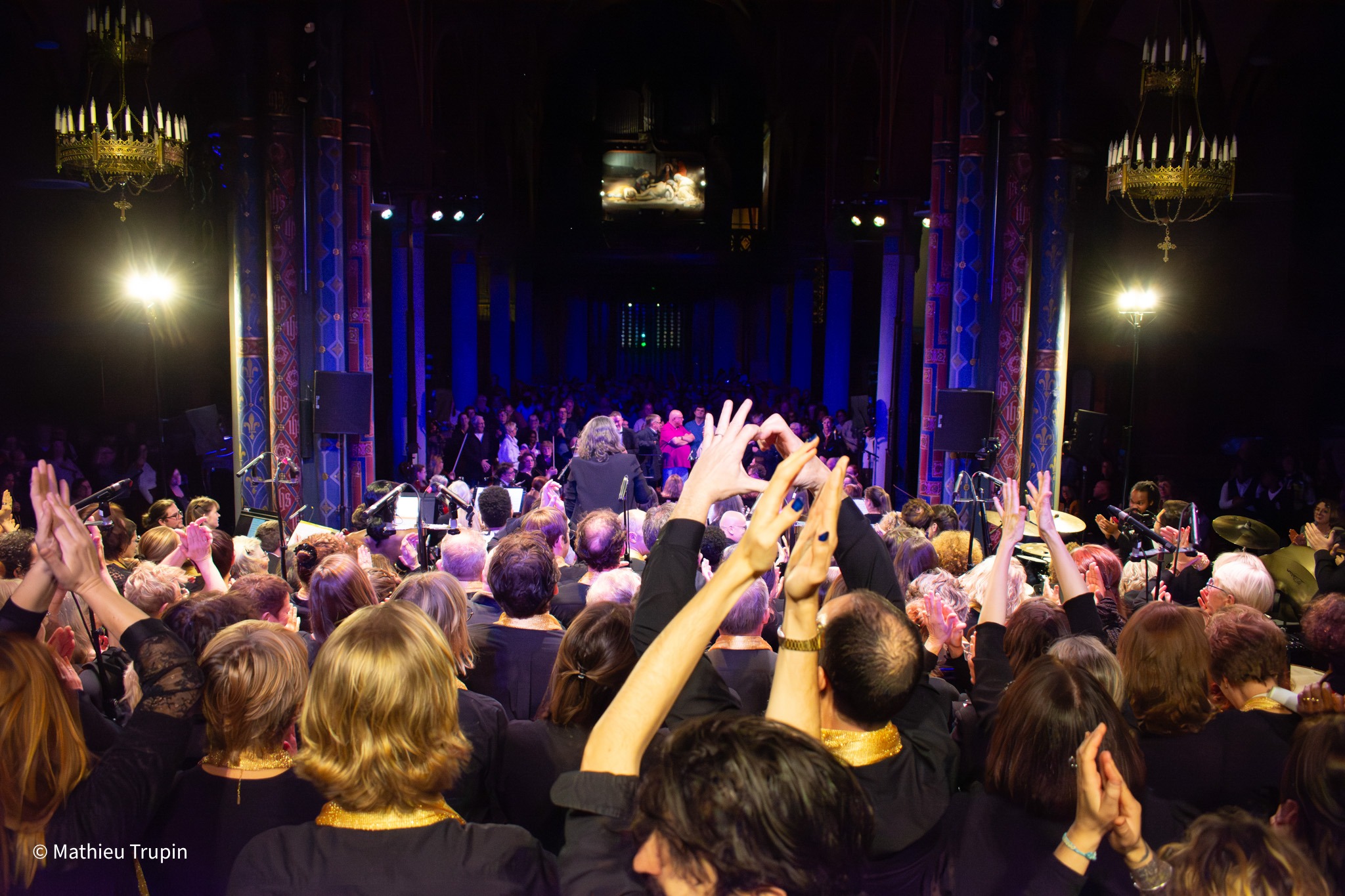 chorale vue depuis la scène concert symphonique gospel