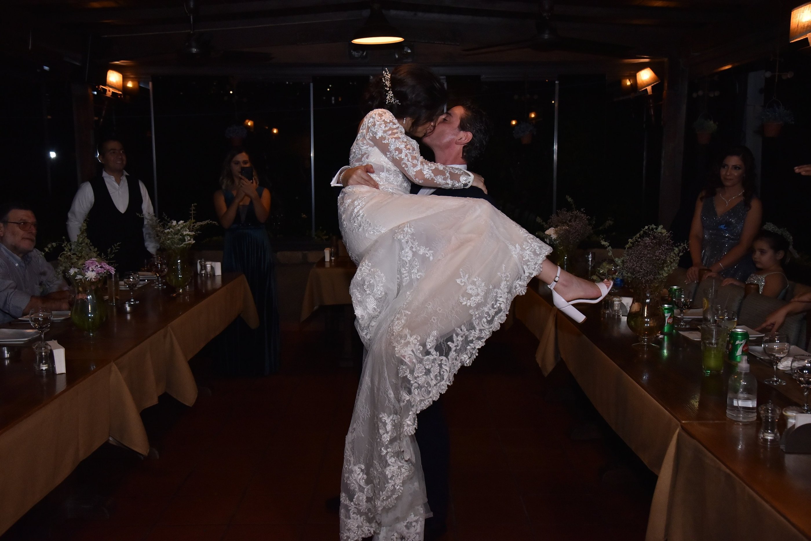 Mekhael Srour and Samar Kal Youssef first dance