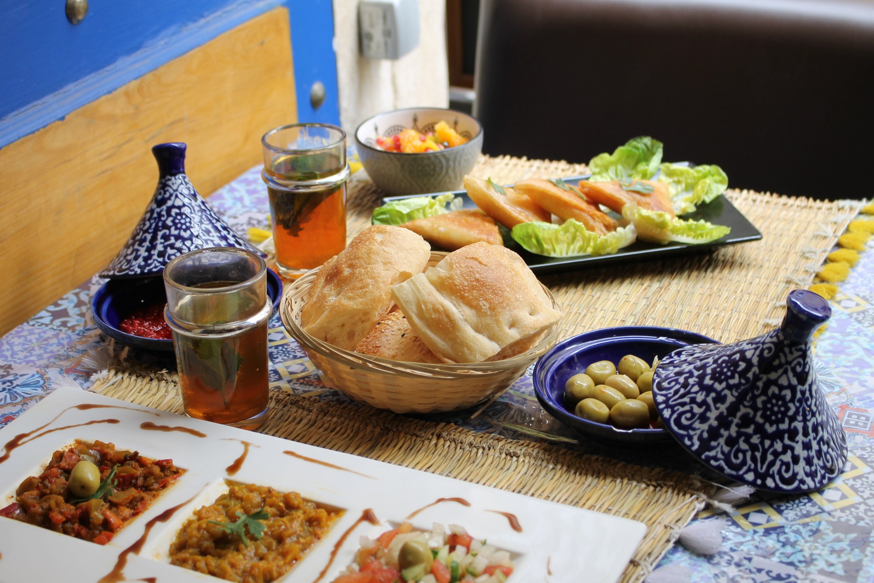 Assortiment d’entrées marocaines fait maison chez Majorelle à Bordeaux 