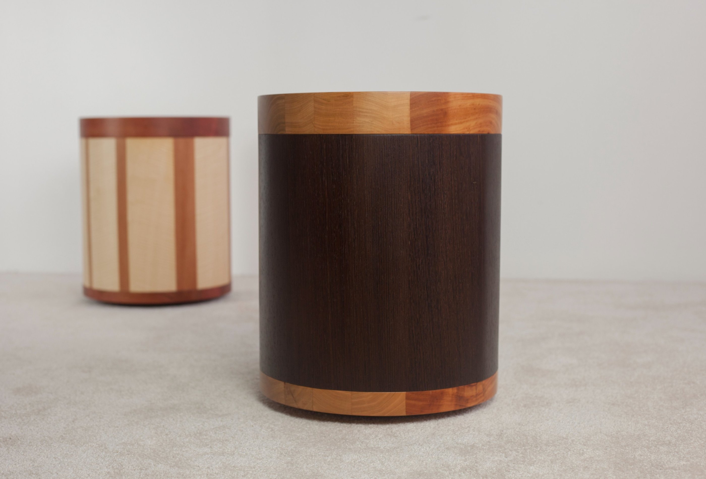 tabouret mobile en merisier et wengué
