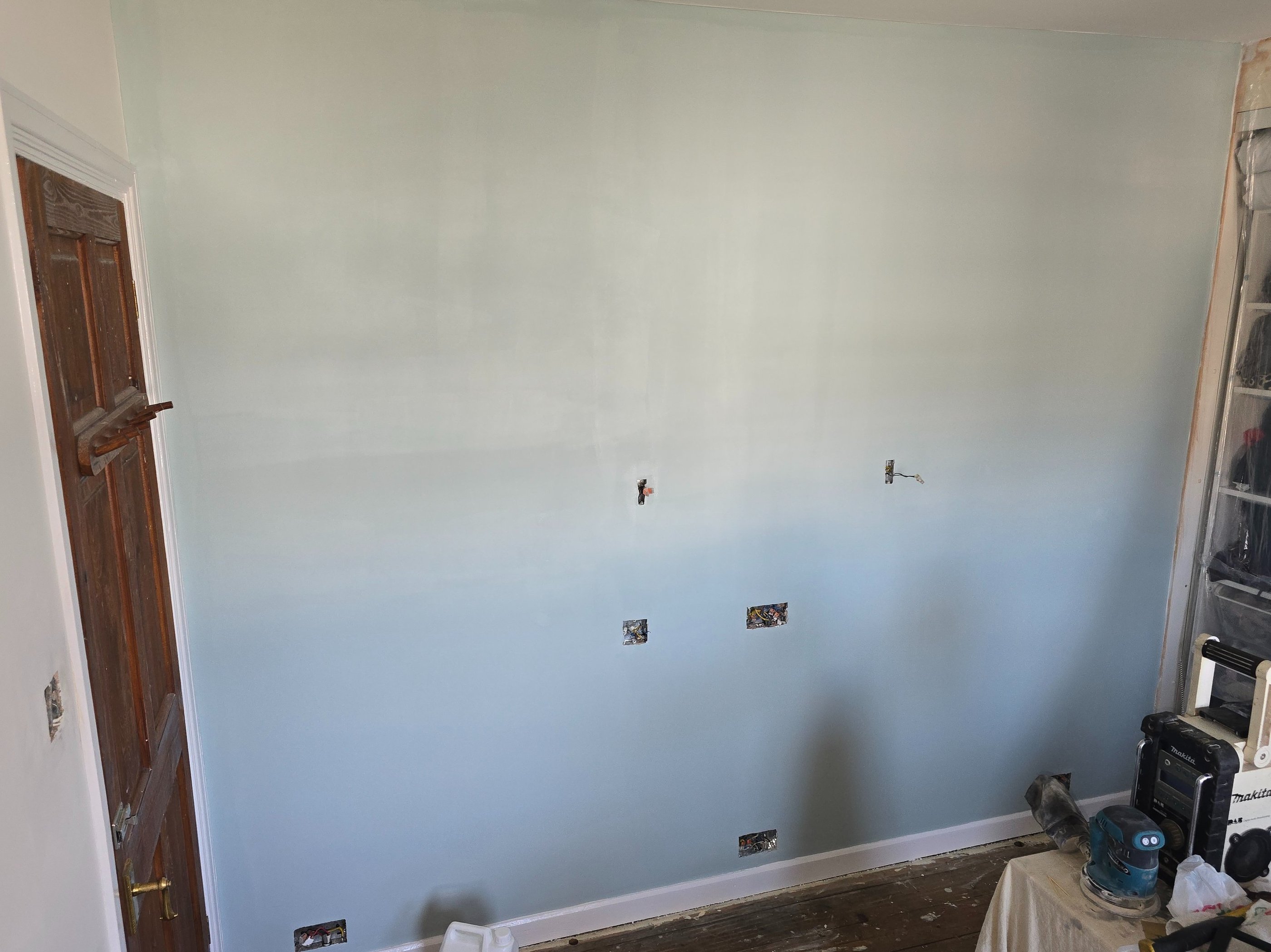 New power point chased into the wall. Installed by Easy Spark Ltd
