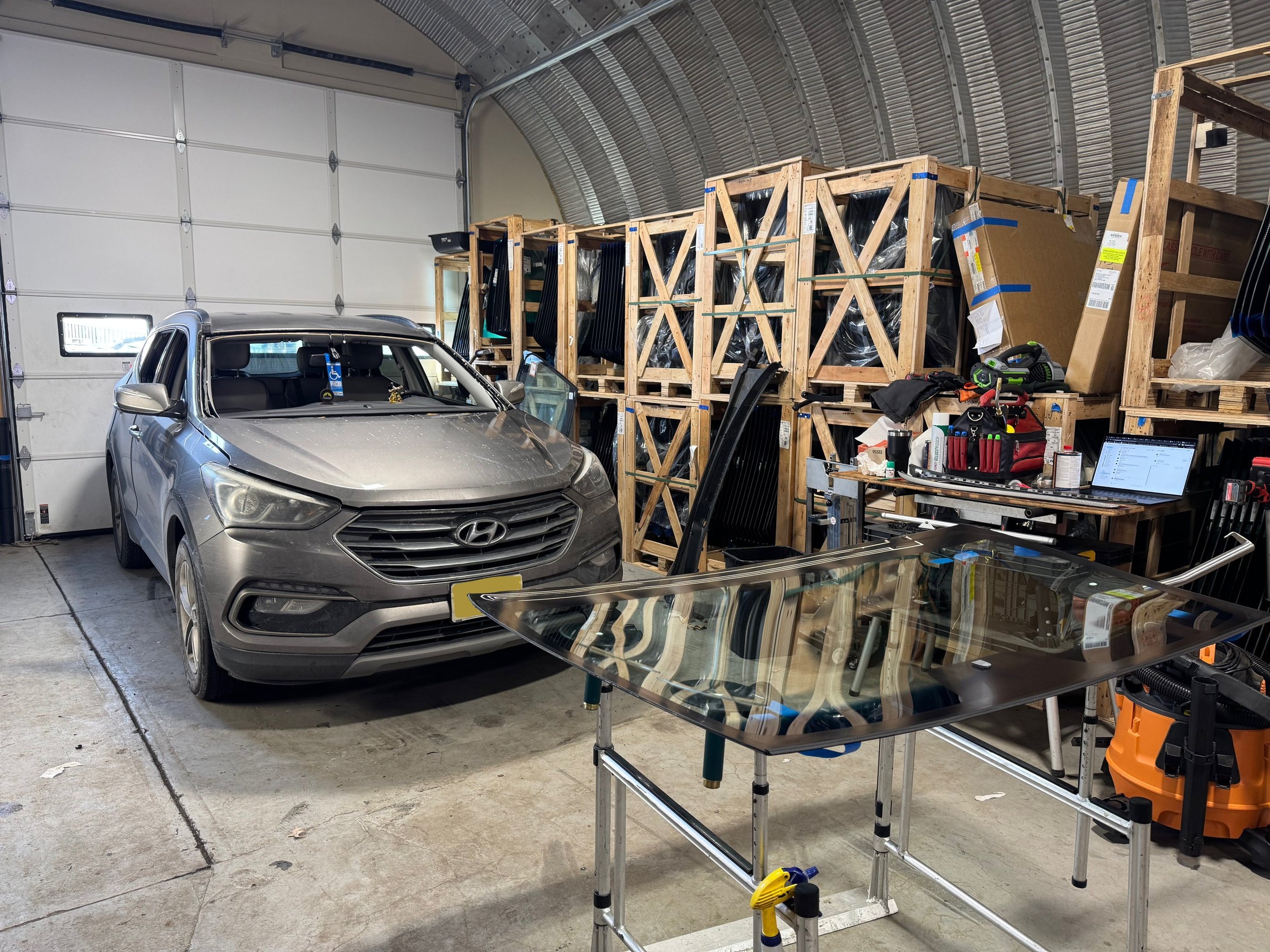 Auto Glass Windshield Replacement