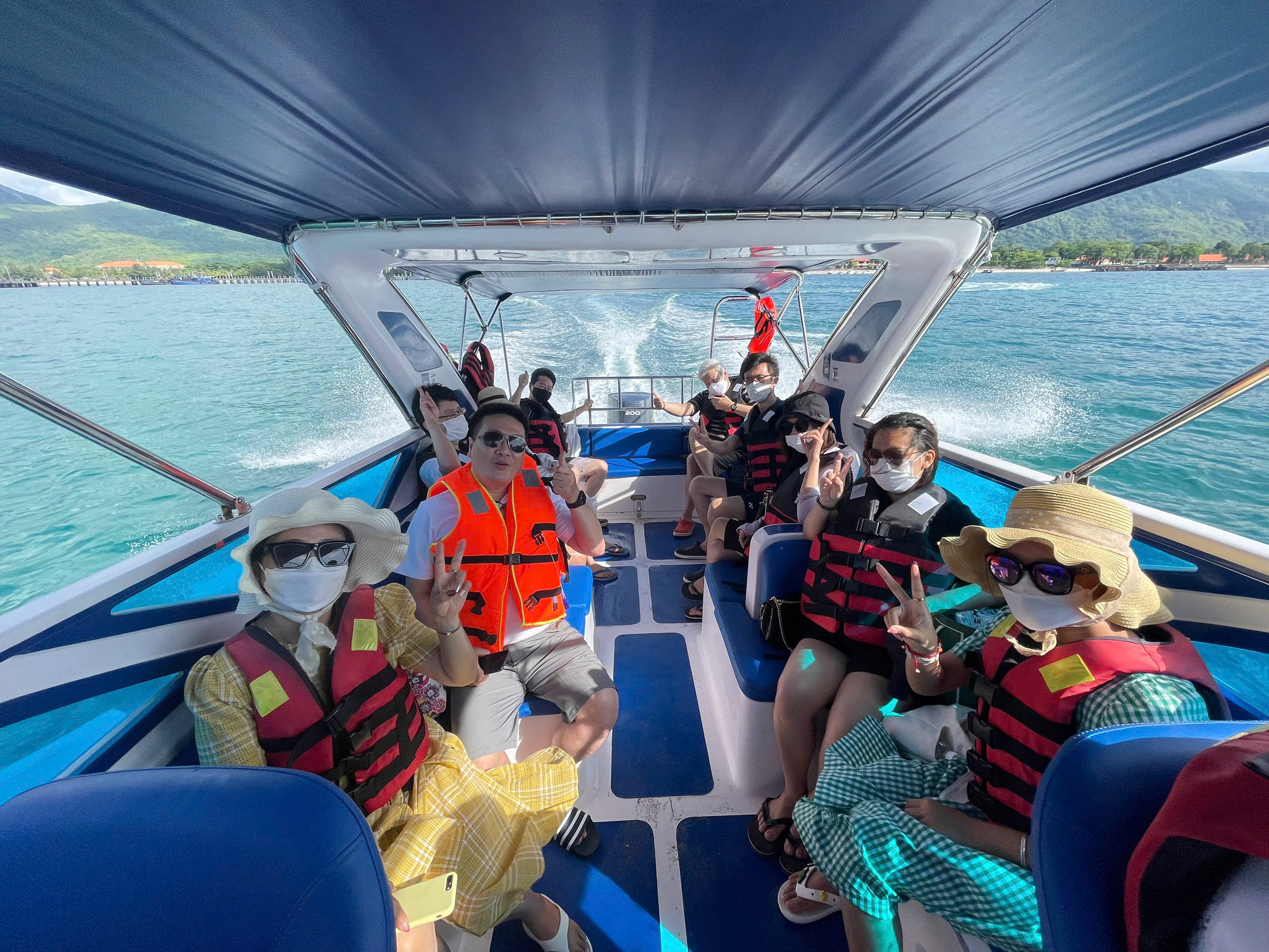 cano-kham-pha-hon-bay-canh-con-dao