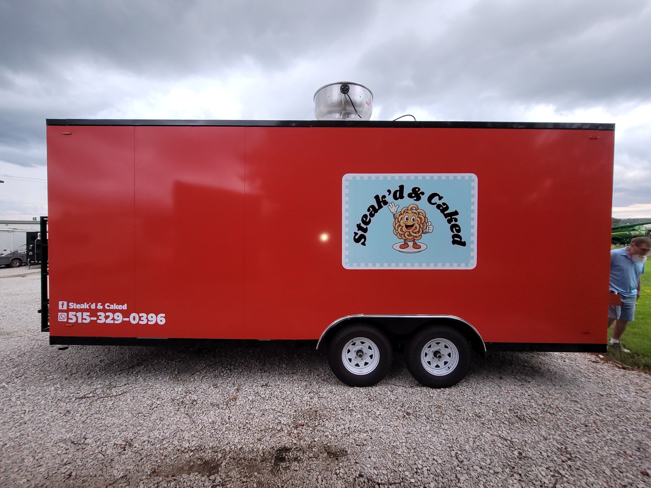 Image of drivers side of food trailer