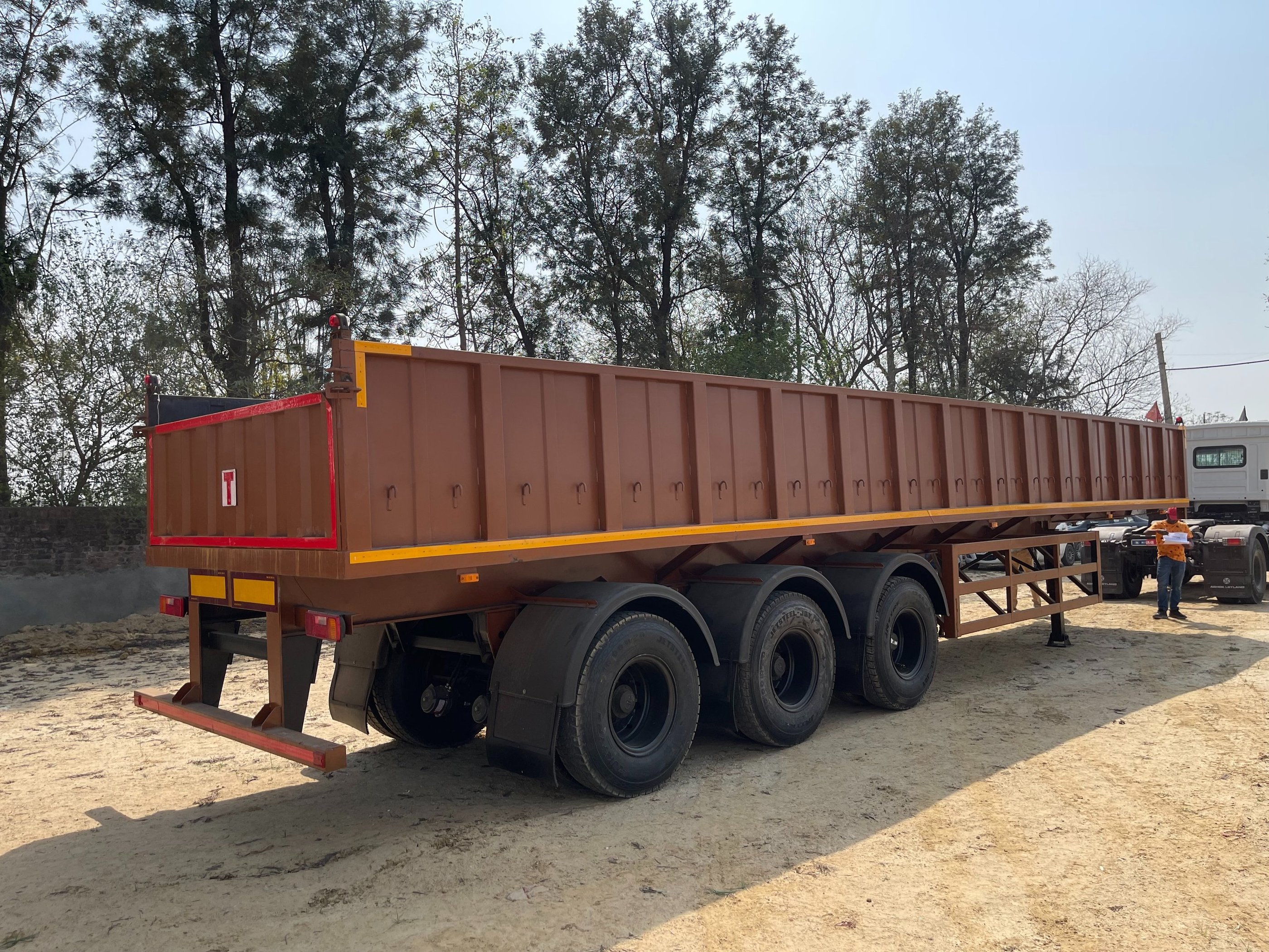 Sidewall Trailer with foldable tailgate and high-strength structure – built by MS Engg Works for all
