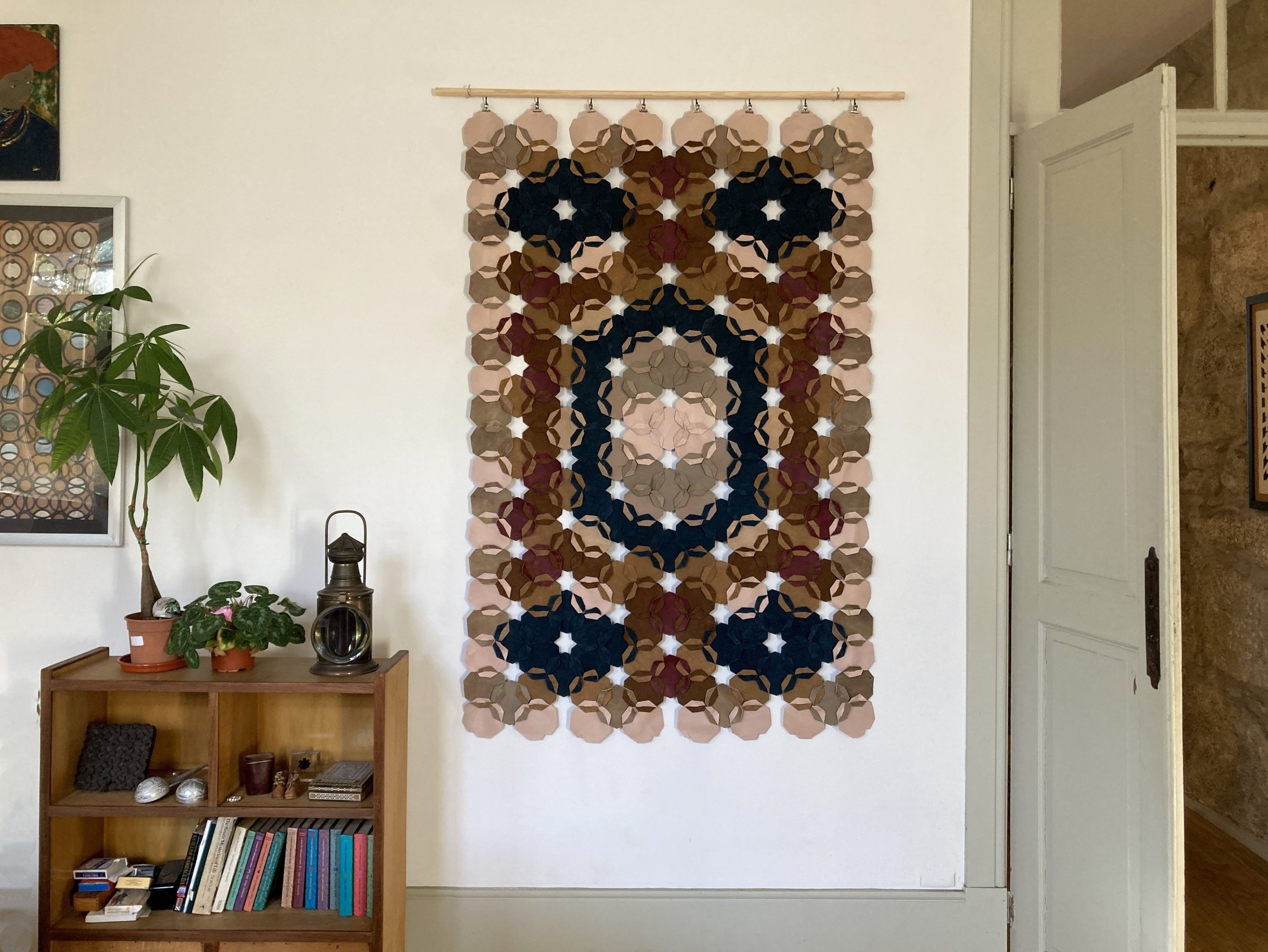 Konjunto-leather-wall-hanging