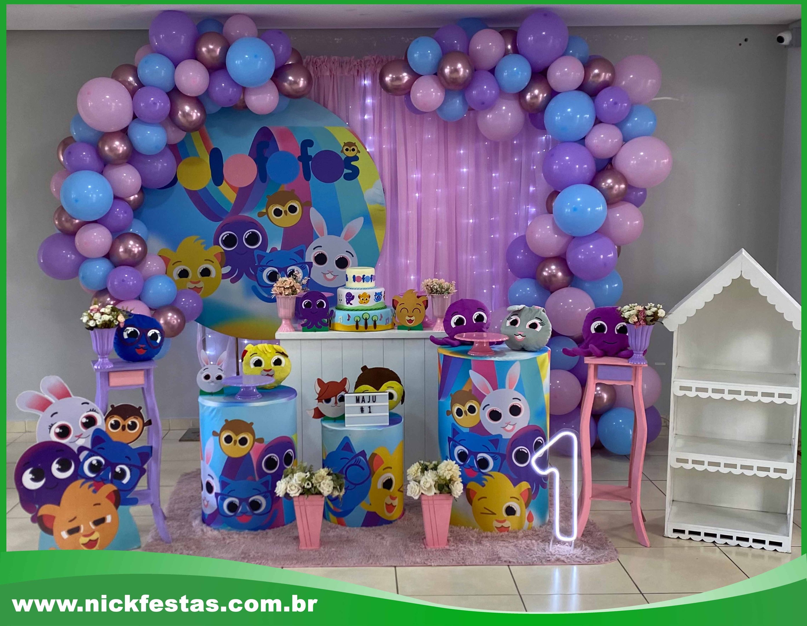 Aluguel de decoração infantil Bolofofos na Freguesia do Ó com mesa decorada temática para festa