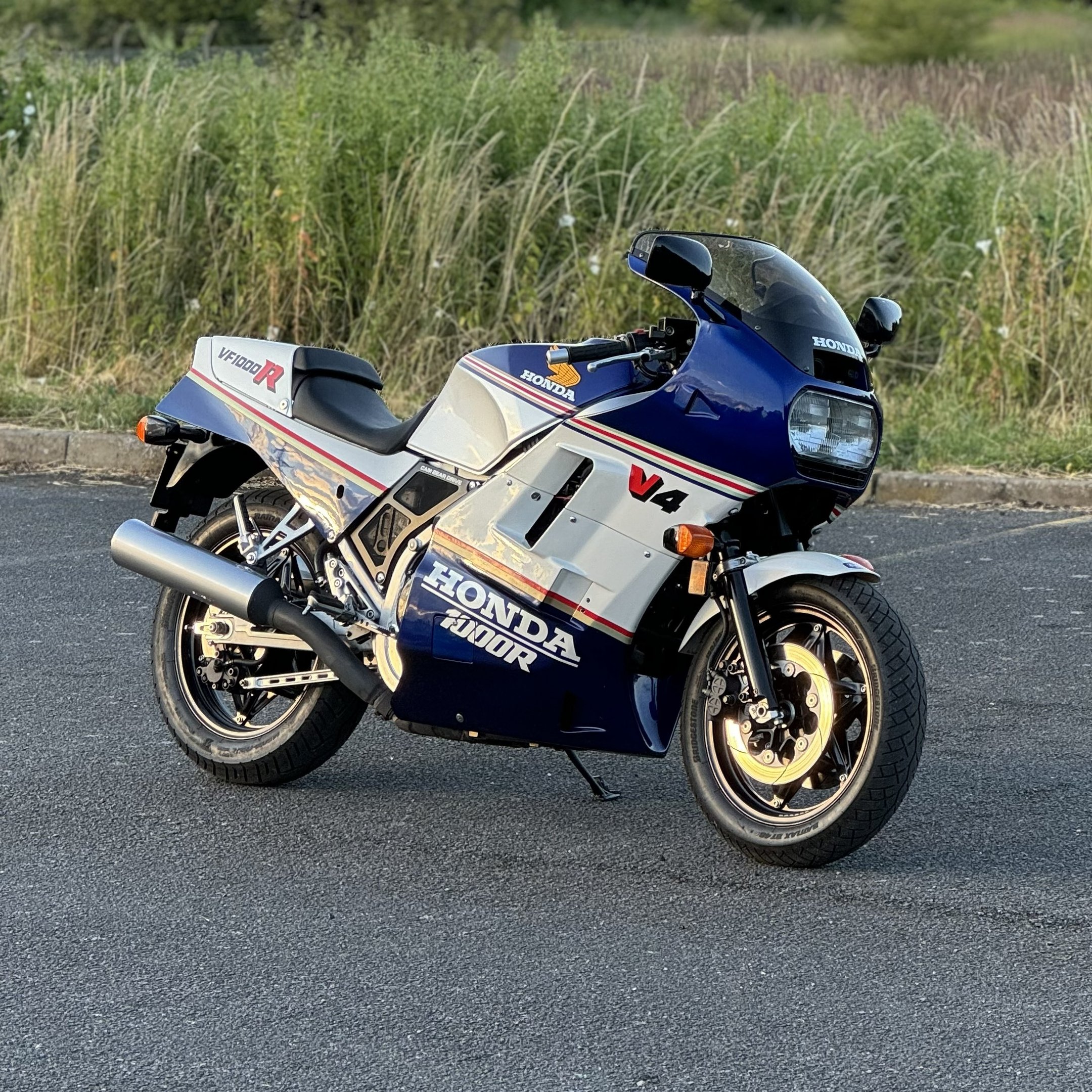 Honda VF1000R