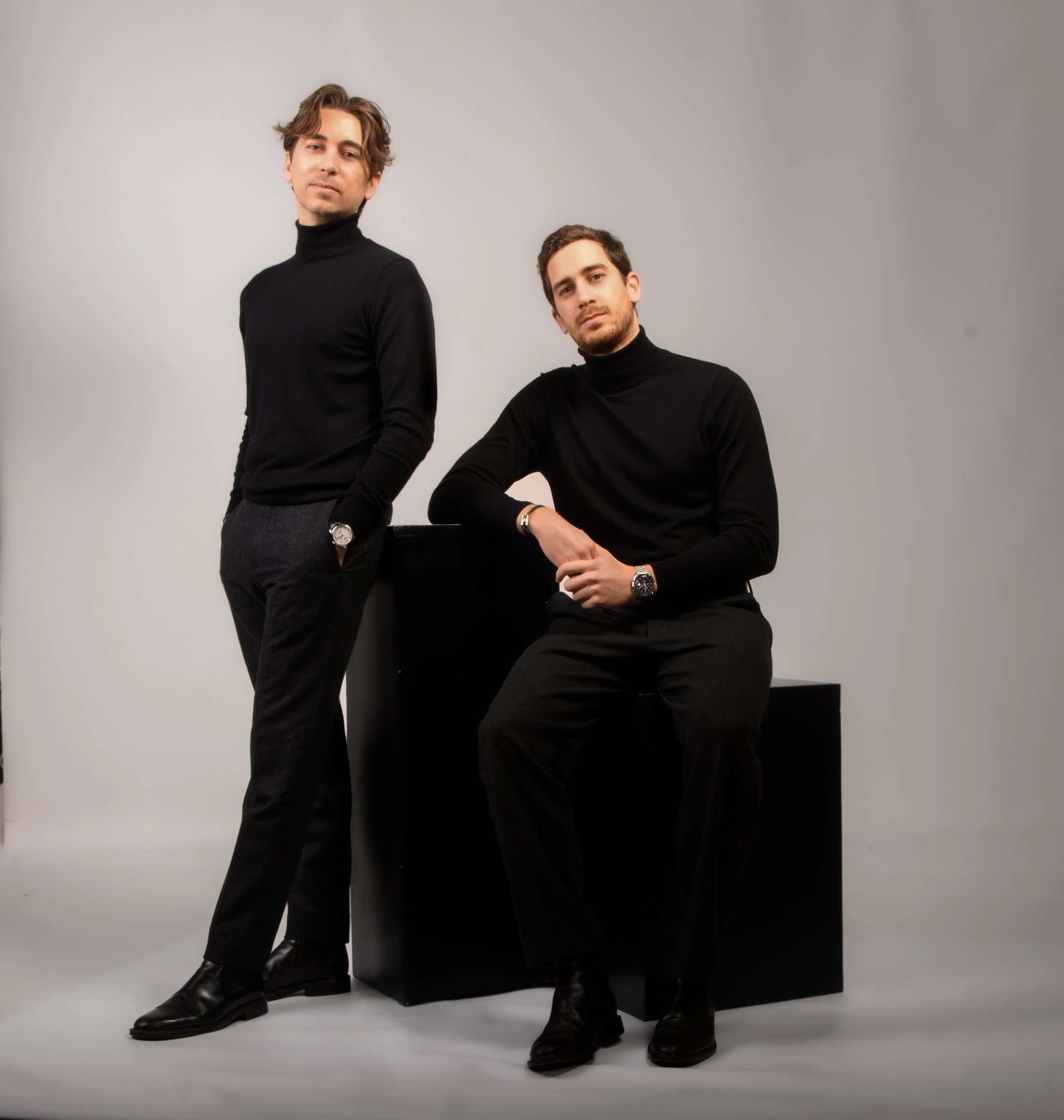 Thibault & Arnaud DJ et percussion ambiance musicale unique haut de gamme