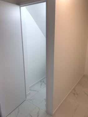 Réalisations des peintures et pose des plinthes