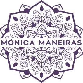 Mónica Maneiras logo