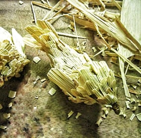 Sustainable process mini corn husk bird