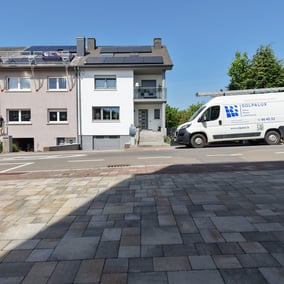 Montage einer PV-Anlage auf einem Einfamilienhaus