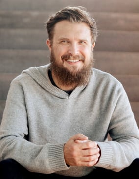 Airwave Arcade delivers podcast consulting and production to help creators grow audiences, stand out