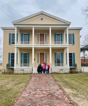 travel group photo at Lakeport Plantation in Lake Village, Arkansas