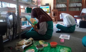 Melukis SLB Negeri Colomadu