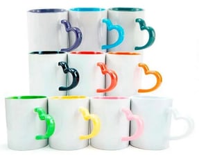 Caneca de cerâmica alça de coração