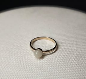 anillo oro blanco con leche materna