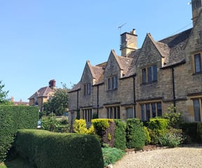 コッツウォルズ穴場 Hidden Cotswolds facades